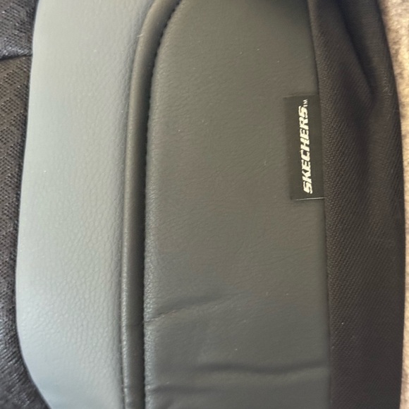 Skechers Memory Foam comfort Black Car Seat Covers Front Seats - Picture 5 of 6